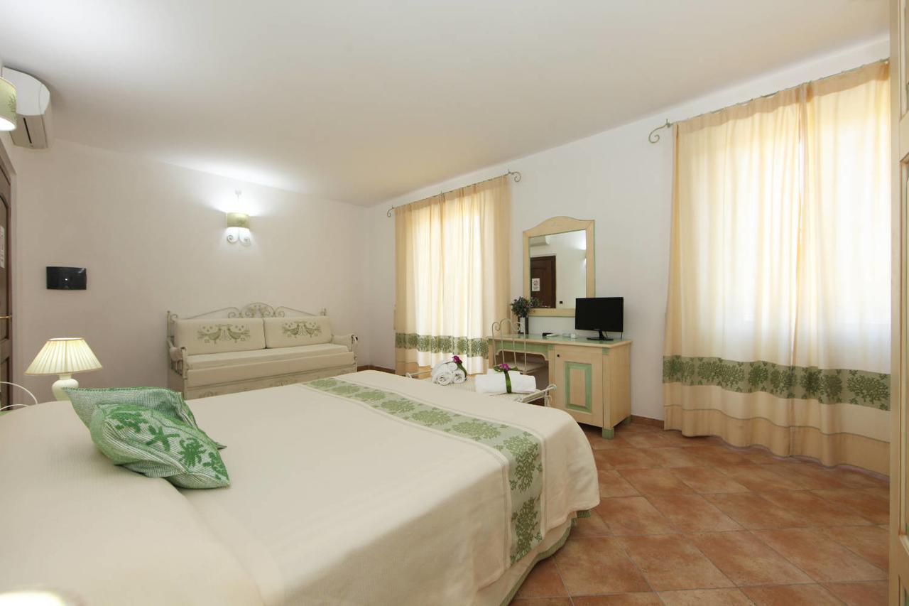 Guest House Villabianca La Maddalena  Zewnętrze zdjęcie