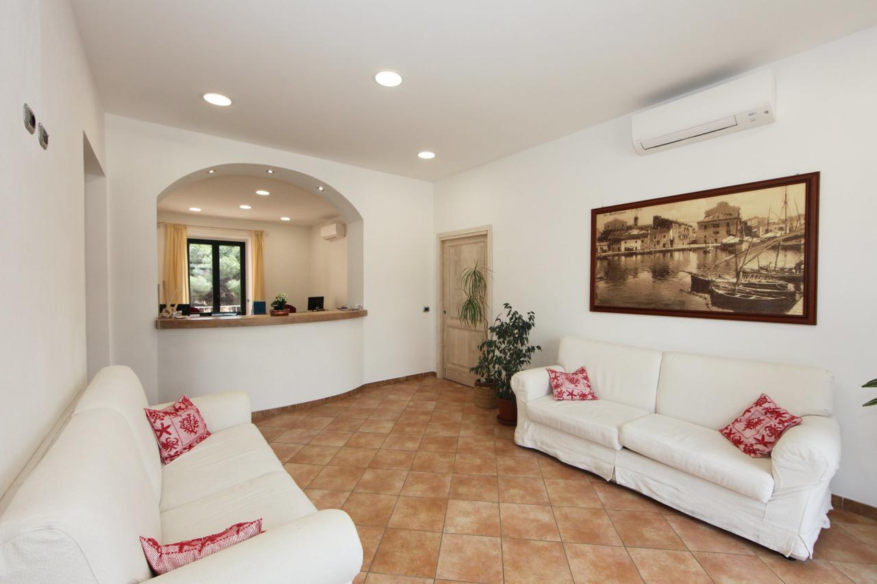 Guest House Villabianca La Maddalena  Zewnętrze zdjęcie