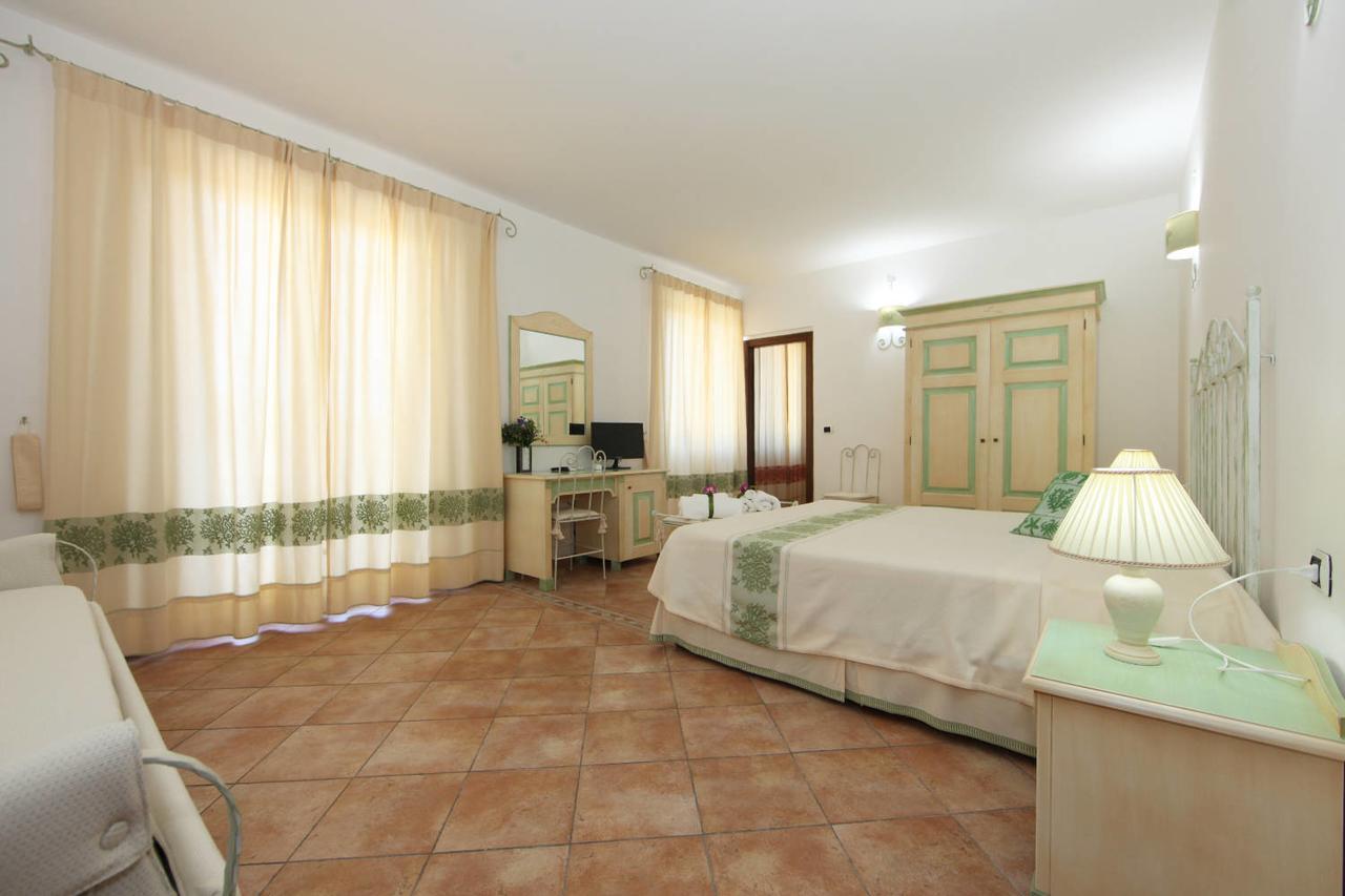 Guest House Villabianca La Maddalena  Zewnętrze zdjęcie