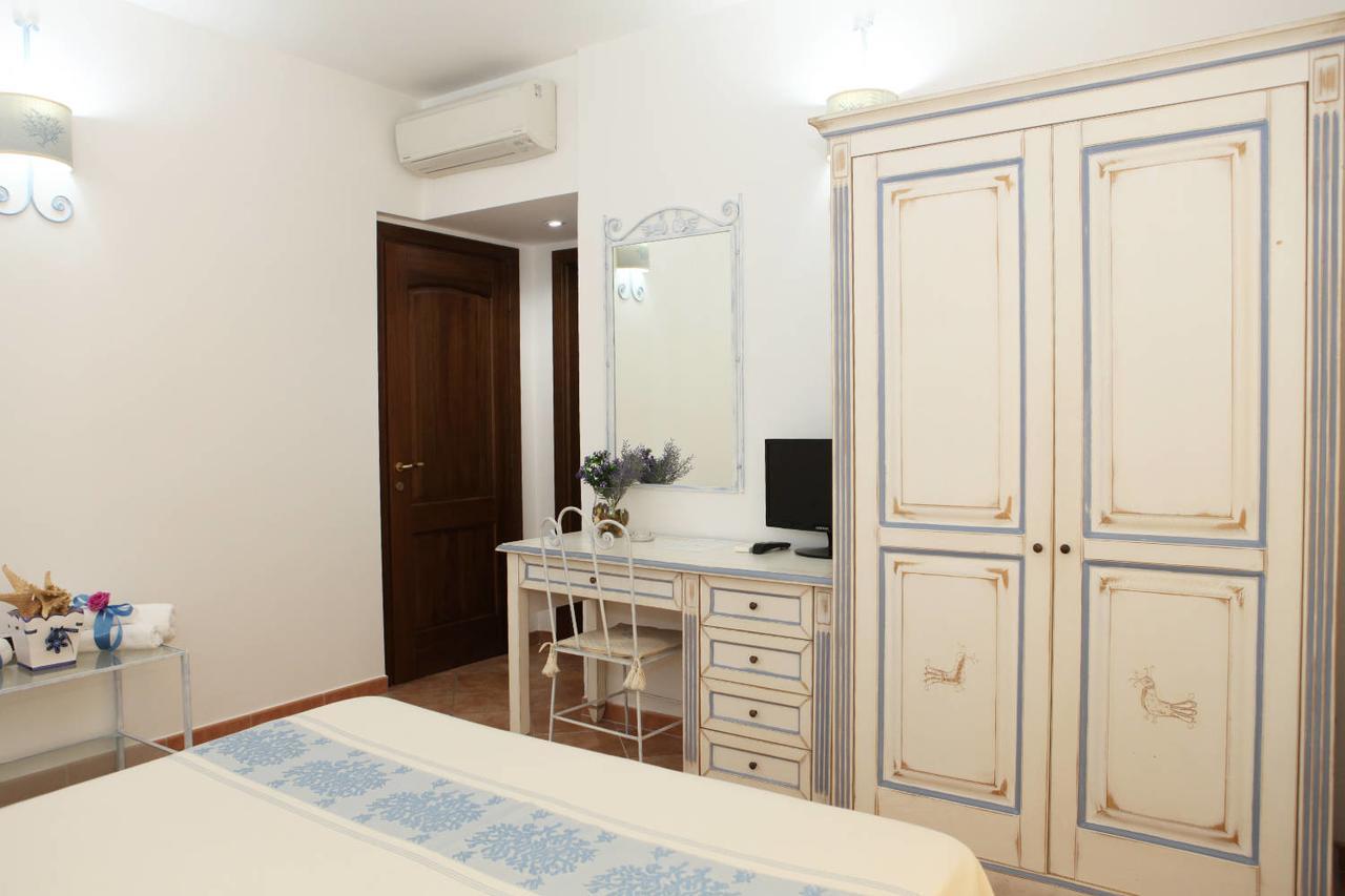 Guest House Villabianca La Maddalena  Zewnętrze zdjęcie