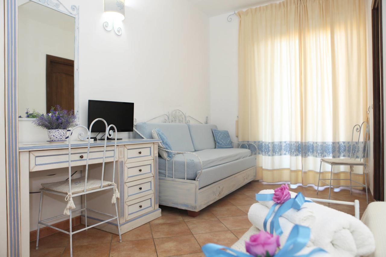 Guest House Villabianca La Maddalena  Zewnętrze zdjęcie