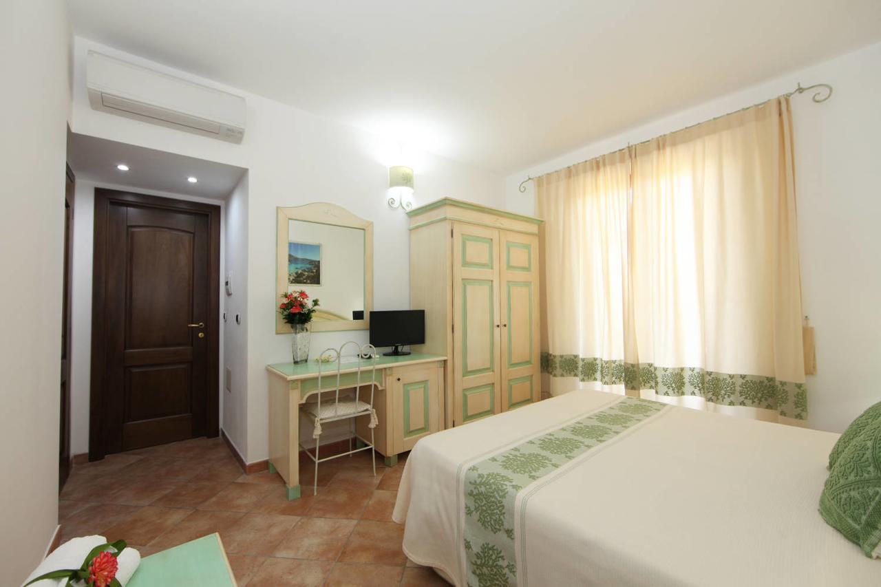 Guest House Villabianca La Maddalena  Zewnętrze zdjęcie